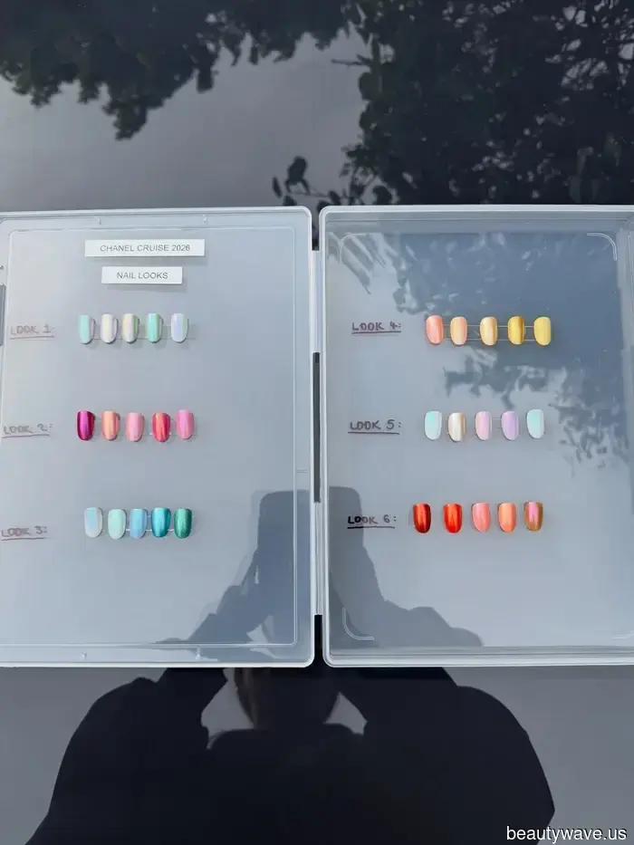 Chiamandolo: Queste manicure ispirate alle sirene di Chanel sono destinate a diventare virali