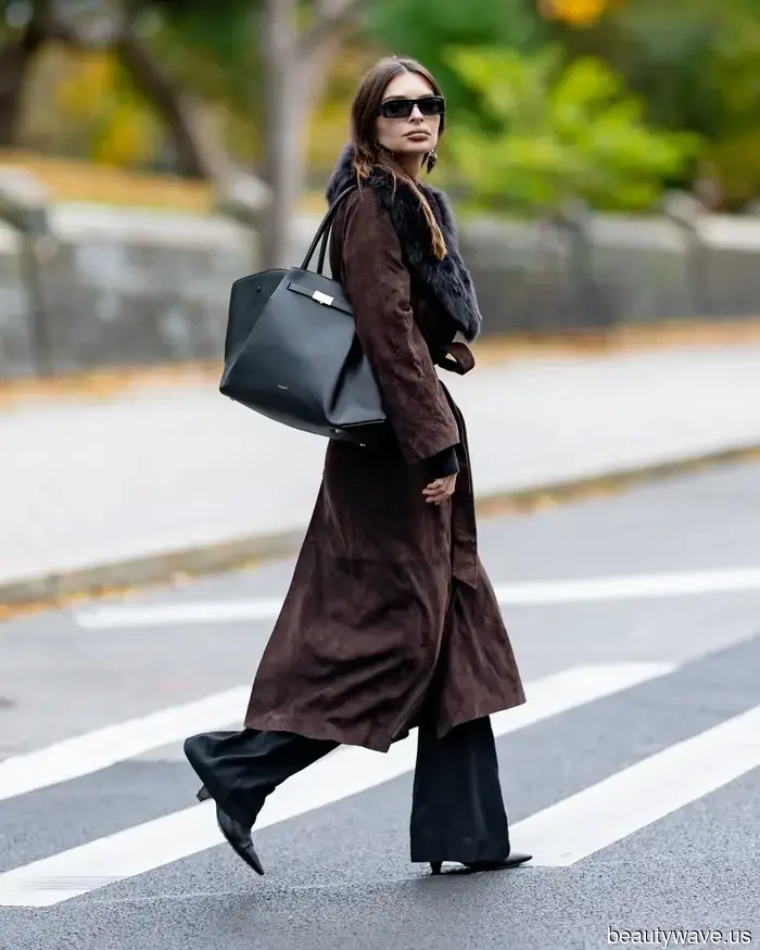 Tschüss, langweilige schwarze Mäntel&mdash;das ist der viel coolere Manteltrend, den Modeexperten stattdessen tragen.