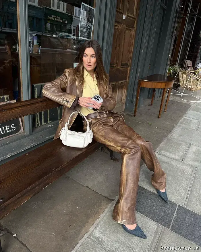 Miu Miu potrebbe essere uno dei marchi più trendy in questo momento, ma queste 5 borse sono investimenti per sempre.