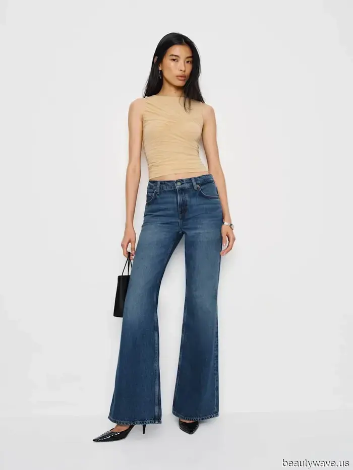 Seen in New York: Supermodels Off-Duty Sporting These French-Girl Jeans Paired with Boots for Spring