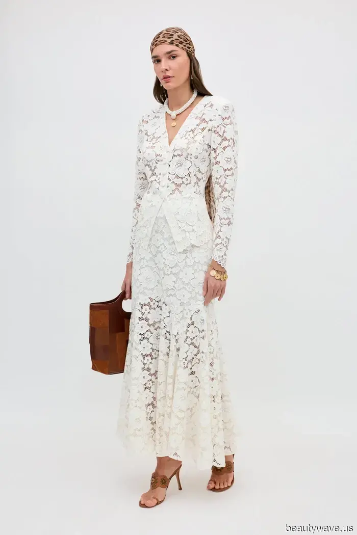 These 6 Summer Microtrends Will Show You're Attentive to Your Wardrobe