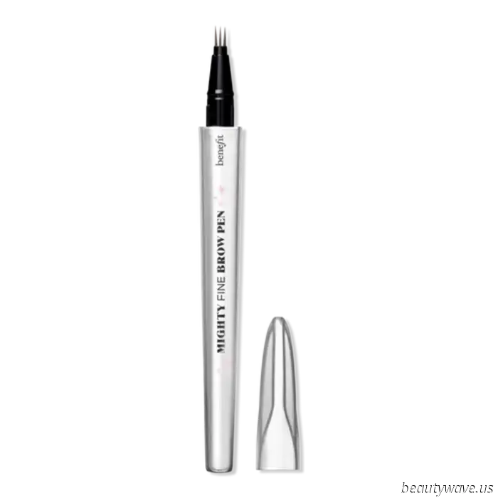 La gente pensa che abbia speso 600 dollari per un appuntamento di microblading, ma in realtà è solo questa penna marrone da 26 dollari.