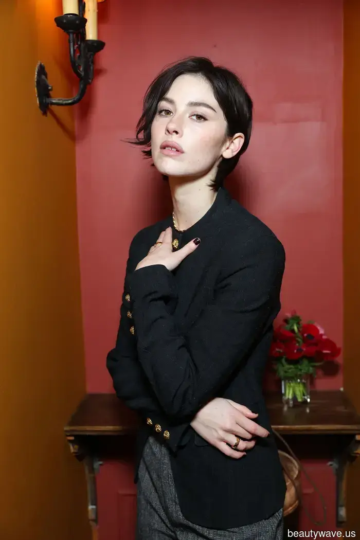 Pensé que los bobs habían pasado de moda, pero este peinado corto está listo para convertirse en una gran tendencia de primavera.