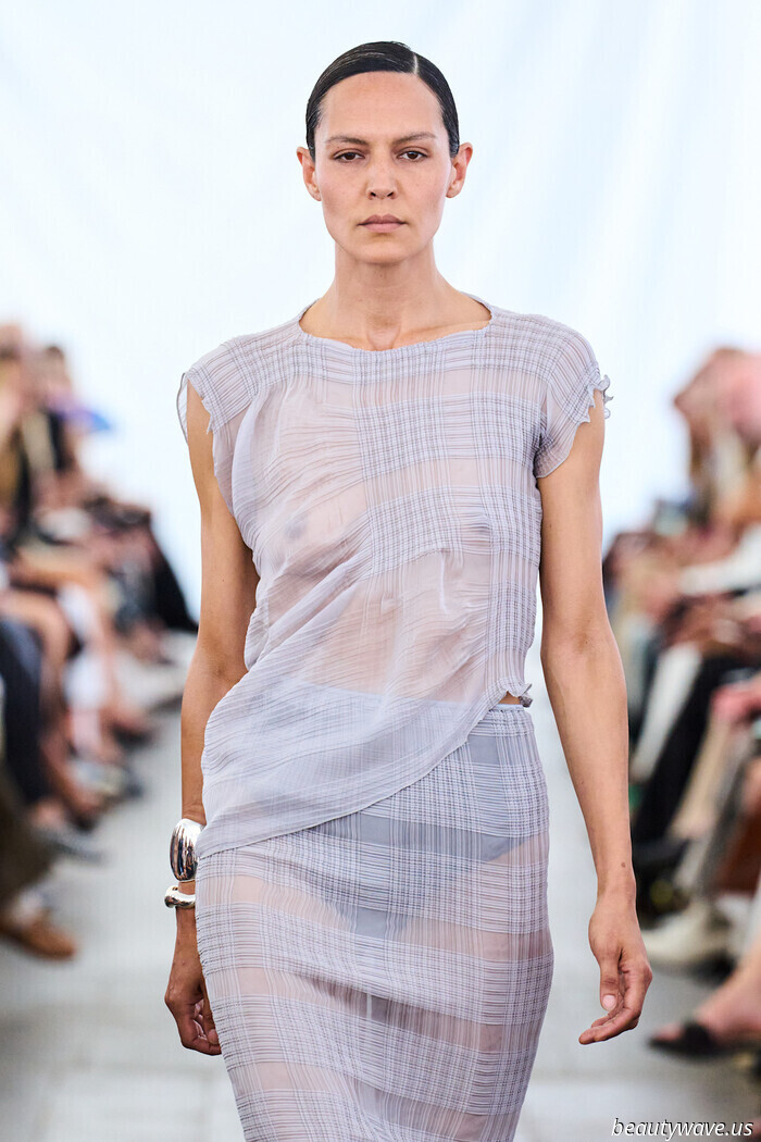 I'm searching for a simple method to enhance my wardrobe this summer—this unbelievably stylish jewelry trend is the answer.