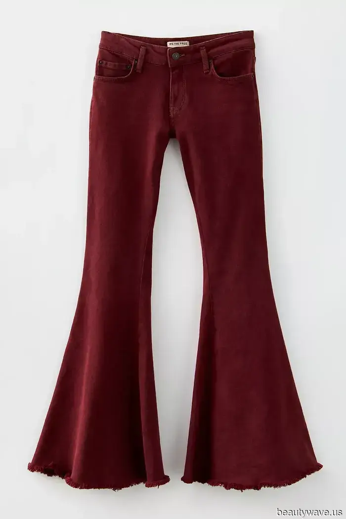 Suki Waterhouse communicates with her clothing and believes that they acquire unique powers when she wears them repeatedly.