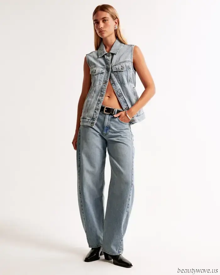 Desde las zapatillas hasta los tacones, estos son los mejores zapatos para llevar con jeans de pernera tipo barril.