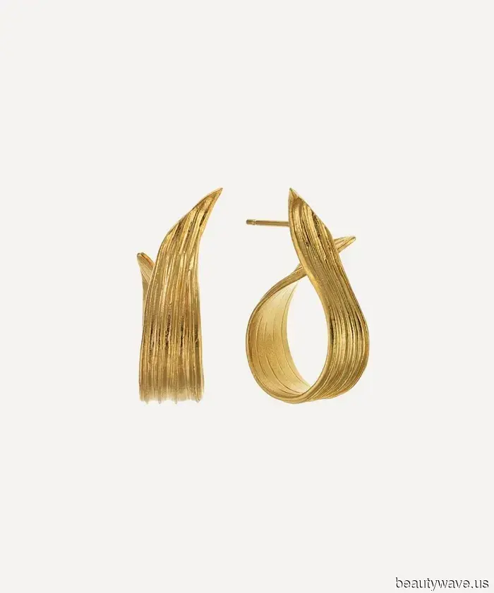 Resulta que este accesorio es la forma más fácil de mejorar tu atuendo básico de jeans y camiseta blanca.