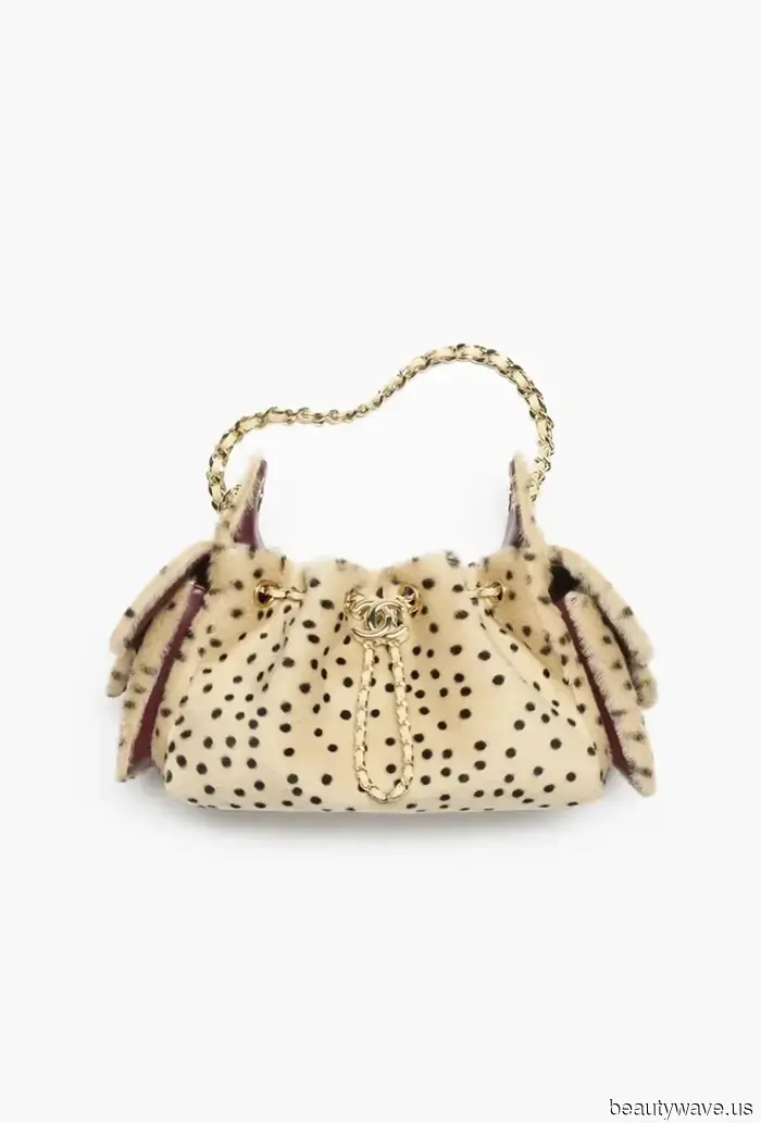 To Achieve a Chic Parisian Look This Autumn, Incorporate These 5 Trends Into Your Wardrobe.