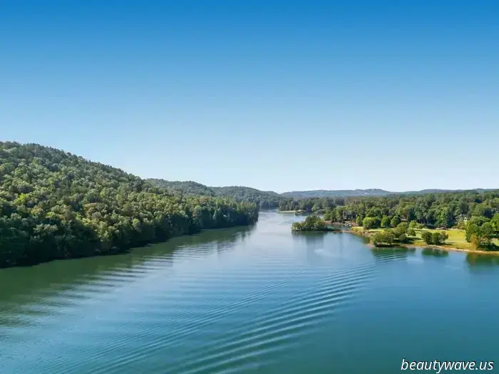 11 Lake Getaway Ideas That Are Even More Enjoyable Than the Beach