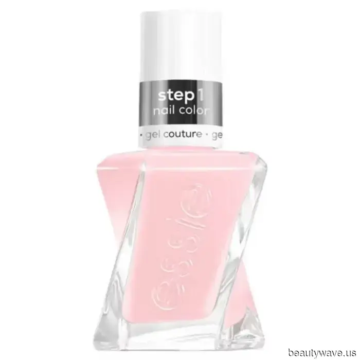 L.A., NY, and London: My Stylish Coworkers Reveal Their Favorite Mani-Pedi Color Combinations.