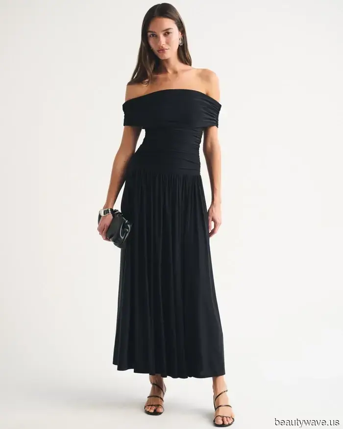 I Tried On Abercrombie's Stylish, Ultra-Minimalist Summer Dresses—These 3 Met My Rigorous Criteria.