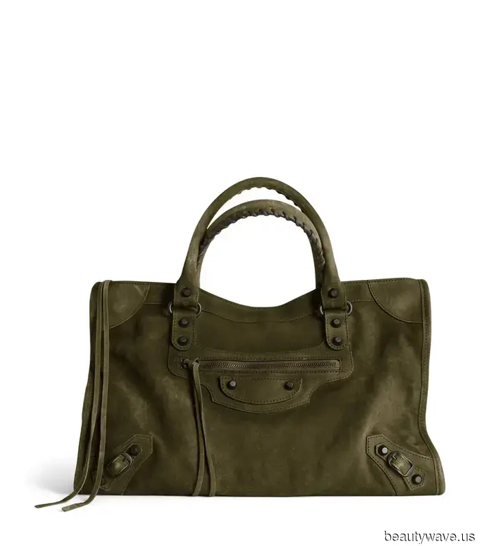 Sie sind zurück&mdash;7 ikonische Designer-Handtaschen, in die sich Modeleute 2025 wieder verlieben.