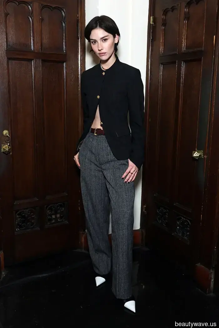 È ufficiale: tutti con un buon stile indosseranno questi pantaloni anti-tendenza nel 2026.