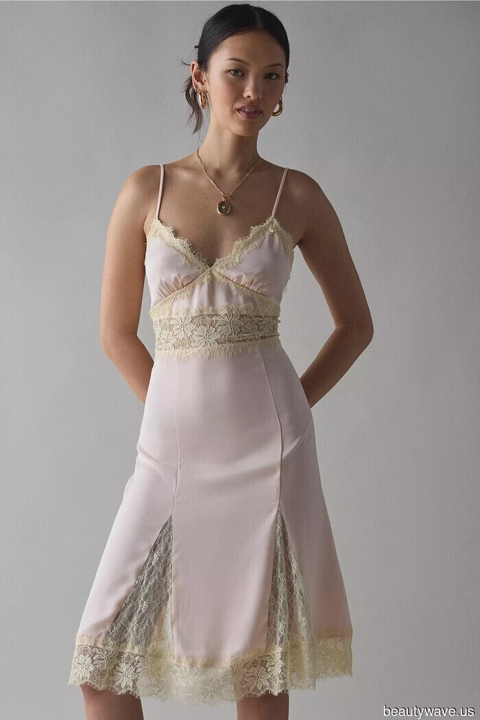 Тренд красивых платьев, который девочки из Лос-Анджелеса приносят в осень (и "базовый" стиль, о котором они уже забыли)