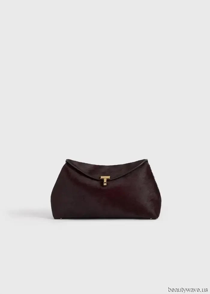 What the Editors of Who What Wear Shared as Their 35 Favorite Fashion Discoveries This Month