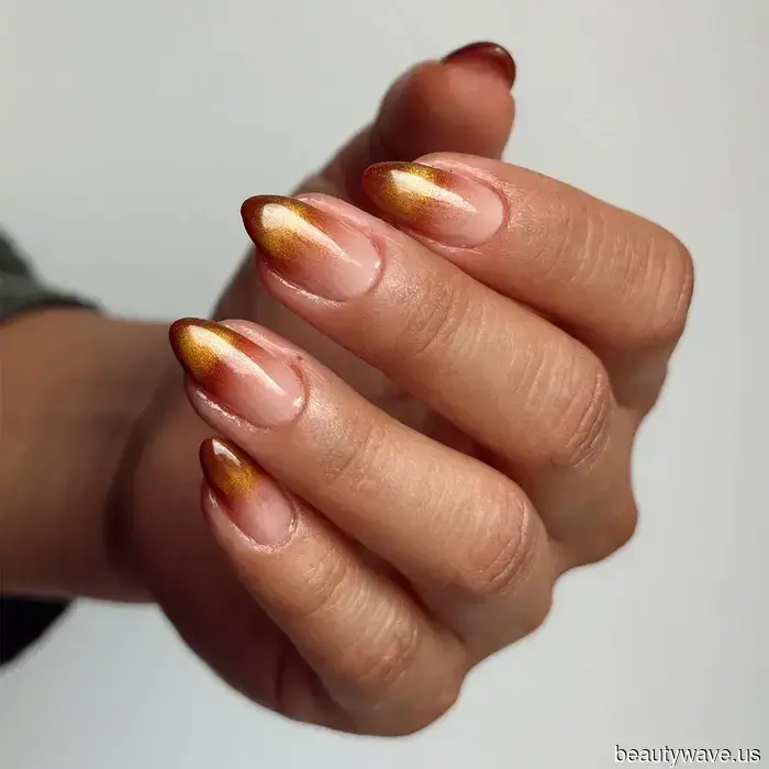 15 Dark Academia-Inspired Nail Designs That Bring to Mind Dusty Leather Volumes, Hidden Societies, and Multiple Plaid Patterns