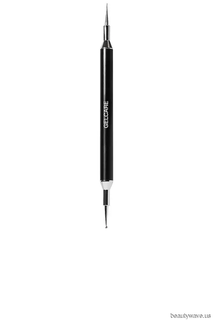 Short Nails Are Simply Stylish—20 Spring-Inspired Styles to Share with Your Manicurist