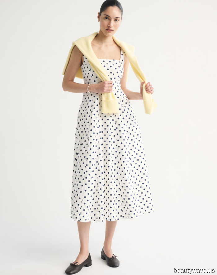 I Tried On Abercrombie's Stylish, Ultra-Minimalist Summer Dresses—These 3 Met My Rigorous Criteria.