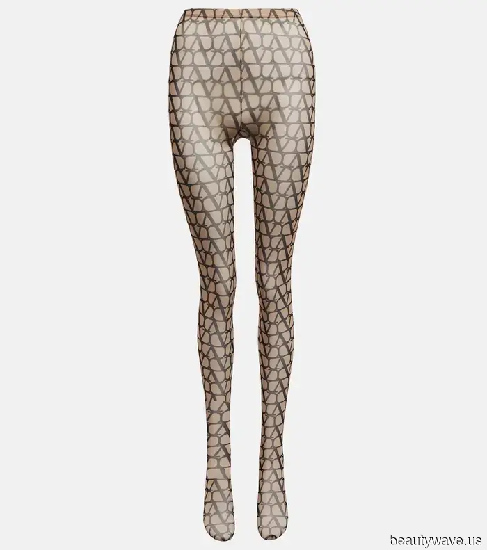 If you plan to wear tights this winter, opt for these specific styles to achieve your most stylish look.