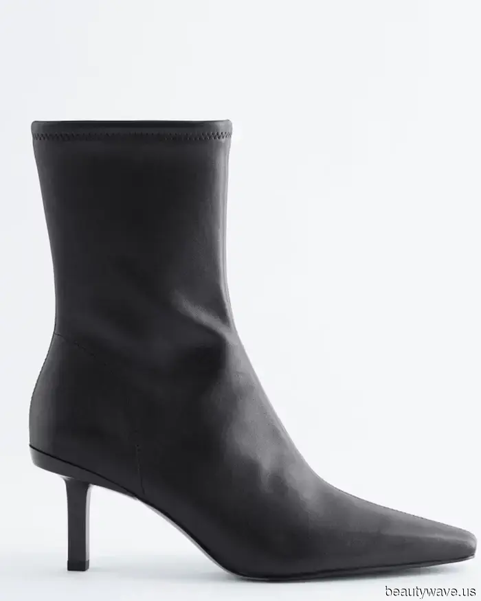 While black boots are a timeless choice, styling them in this way will give them a fresh, modern twist for 2026.