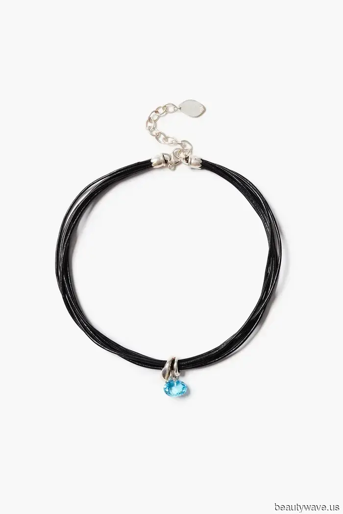 Dressing like a fashion editor is easy—34 shoes and accessories to help you achieve the look.