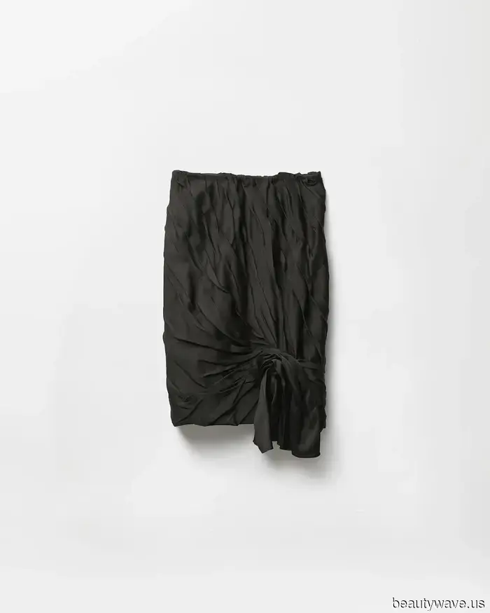 FYI: Esta es la forma más chic de llevar una falda en 2026