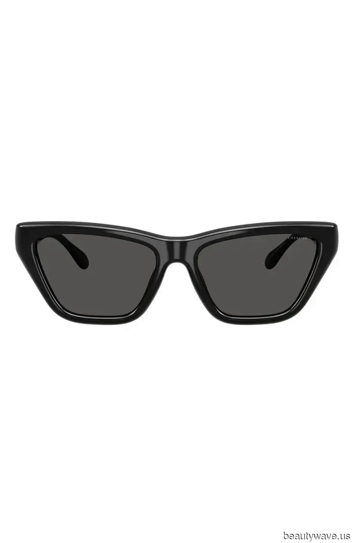 Compra estos 15 básicos de verano aprobados por chicas francesas en la venta semestral de Nordstrom.