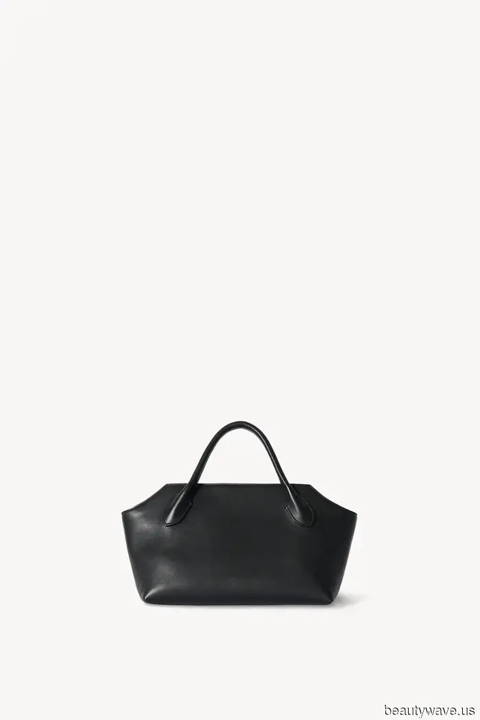 Le persone alla moda hanno dichiarato questa la borsa Row, l'acquisto cult della primavera—ed è ancora più chic della Margaux.