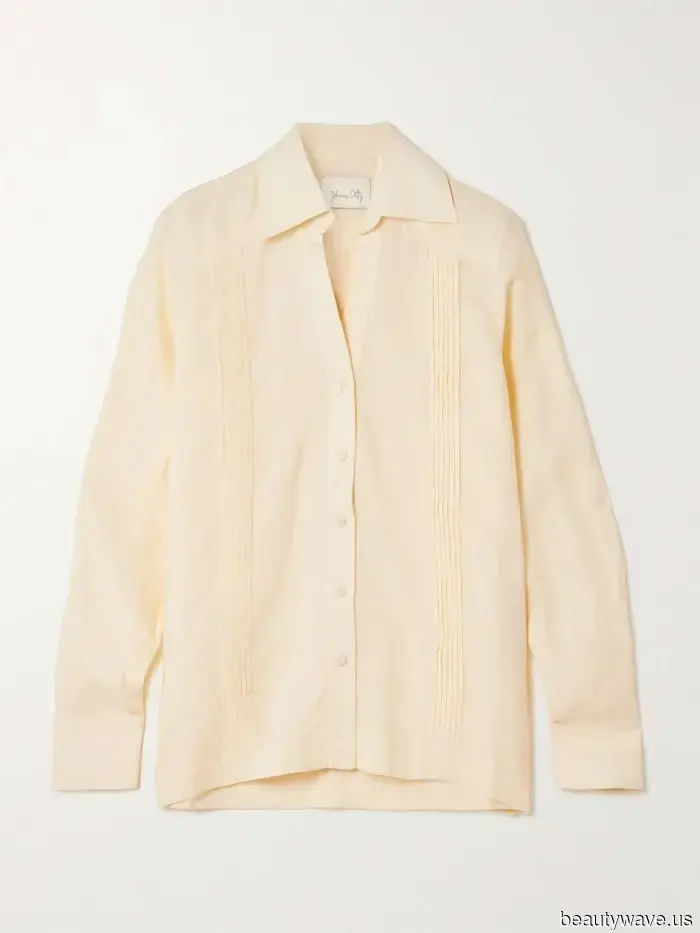 No, not cotton dresses—French women are repeatedly wearing these stylish linen trends this spring.