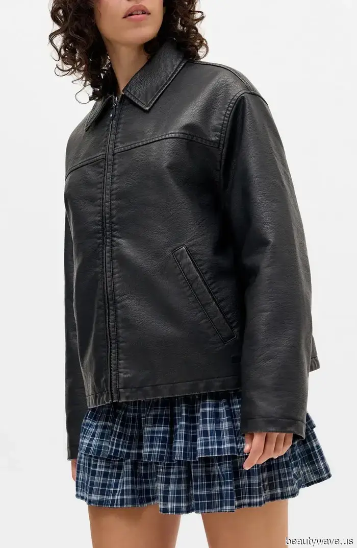 These Simple Outfit Formulas Make Fall's Most Controversial Boot Trend Appear Stylish.