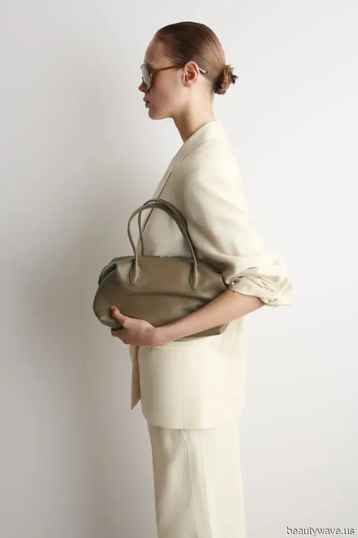 Questa borsa di lusso silenziosa e accessibile è così The Row-coded, e ogni donna chic già la possiede.