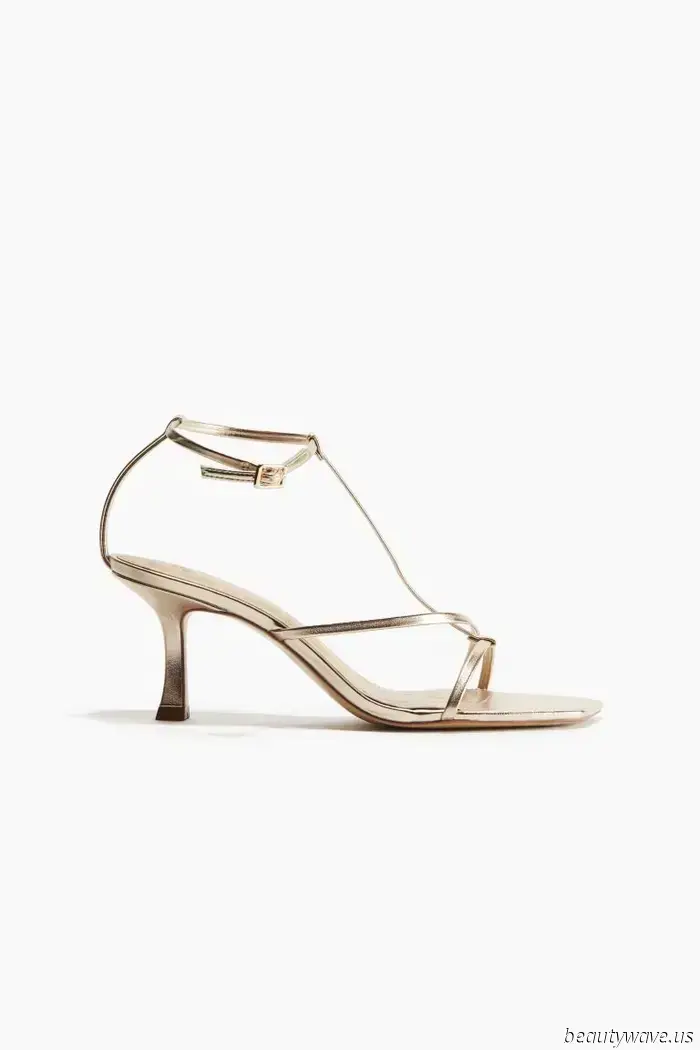 The Summer Shoe That Defies Flatness and Elevates the Elegance of Dresses and Jeans