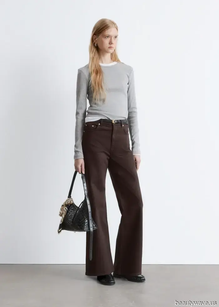 Ja, Loafers sehen gut zu Hosen aus, aber Pariser wissen, dass sie mit Jeans noch schicker aussehen&mdash;diese Looks beweisen es.