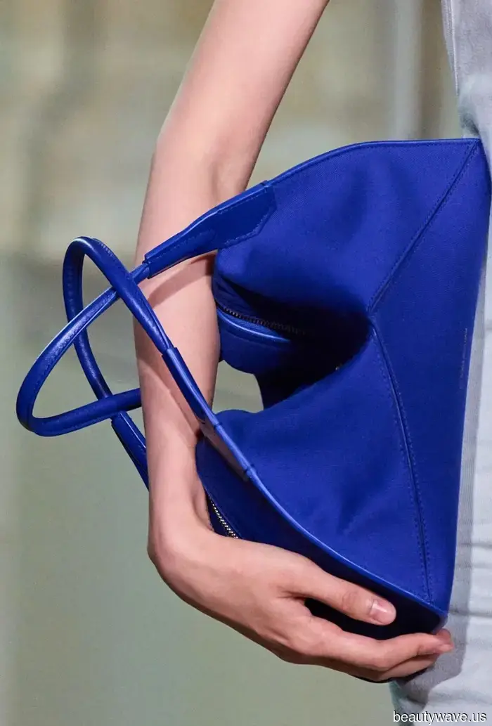 La mia amica mi ha chiesto quali tendenze di colore delle borse domineranno nel 2026&mdash;le ho inviato questi 7.