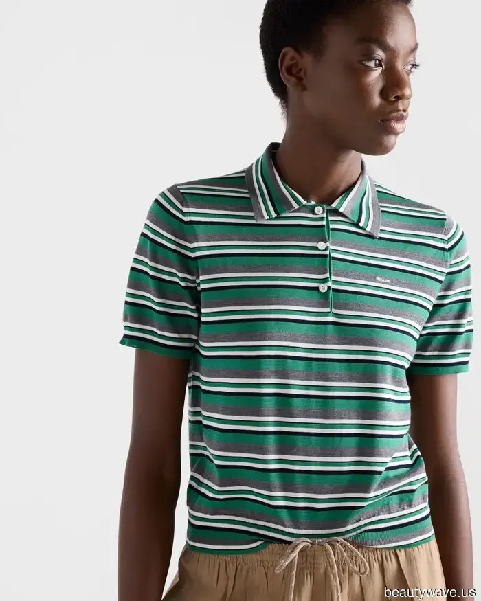 Cómo lucir más 2026 en jeans y bailarinas este otoño: usa esta tendencia de camisa