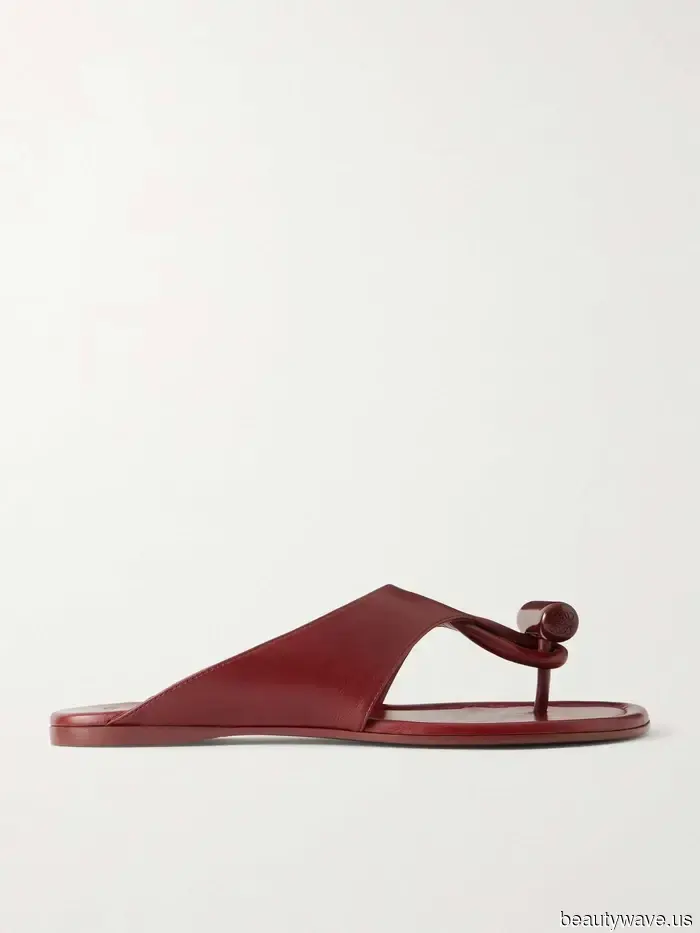 Entschuldigung, aber diese 5 Sandalen-Trends sind offiziell für 2026 out.