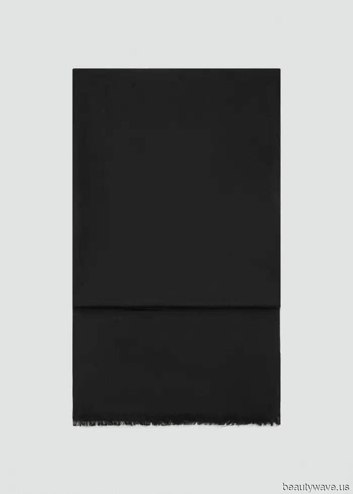 The Most Stylish Summer 2025 Looks Are Surprisingly the Most Relaxed—Allow Me to Elaborate.