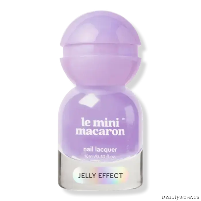 No amarillo mantequilla, no rosa translúcido: el color de uñas más soñador para lucir en verano, según Rihanna y Selena