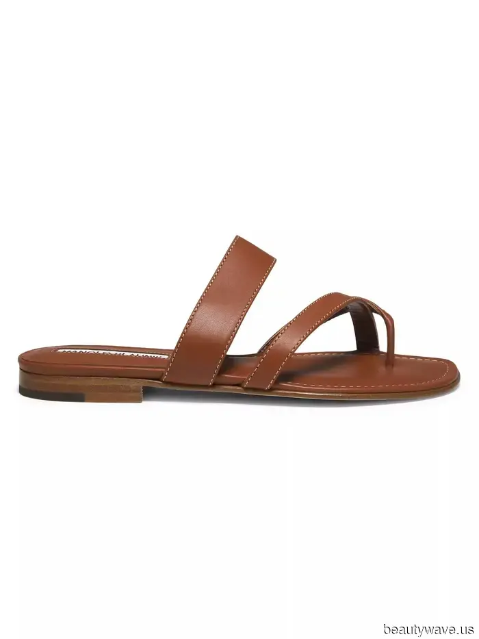 Black sandals are great, but in NYC, it’s common knowledge that this shoe color pairs more stylishly with white pants.