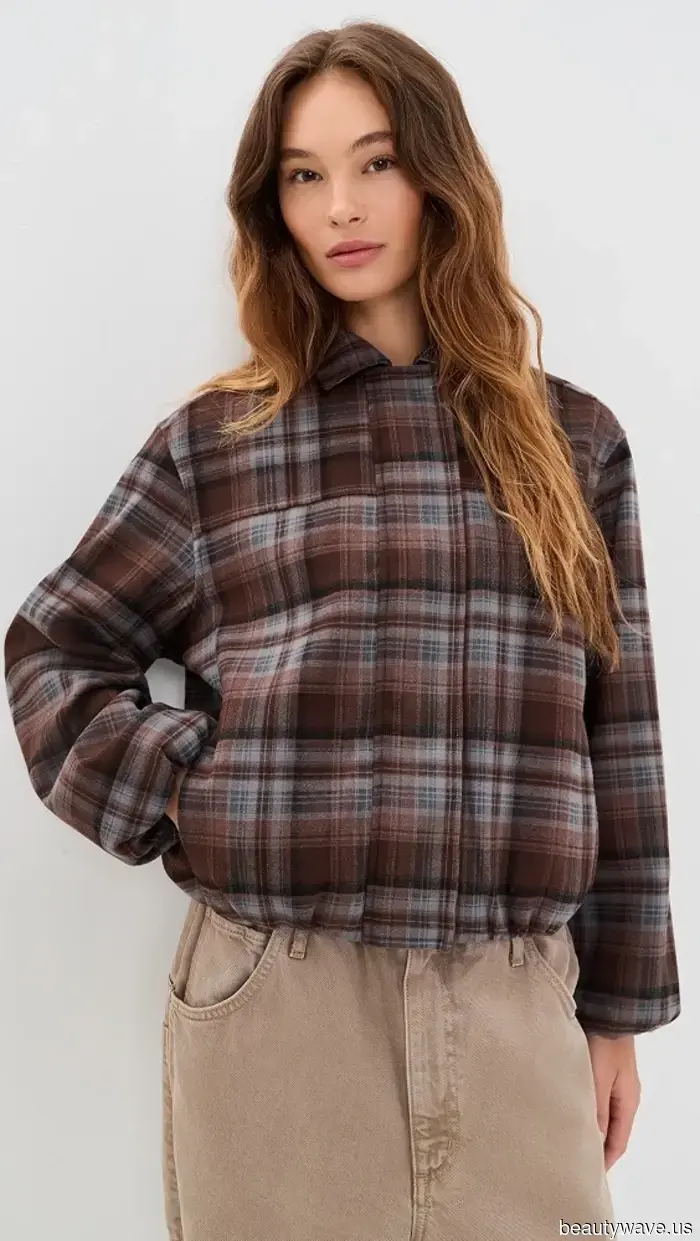 Il plaid per l'autunno non è rivoluzionario, ma questi 30 pezzi cool lo sono.