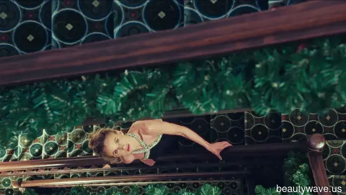 Simkhai’s Holiday Campaign Features Juliette Lewis—Explore the New Festive Occasion Wear Collection.