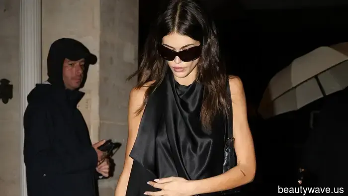 Forget Ballet Flats—Fashion Enthusiasts in Paris Favor This Stylish Alternative.