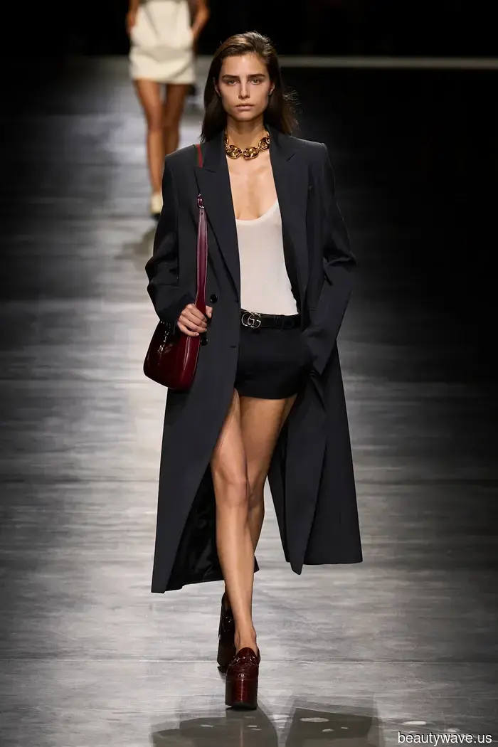 Chic and Opaque—Discover 9 White Tank Tops That Deserve a Spot in Your Closet