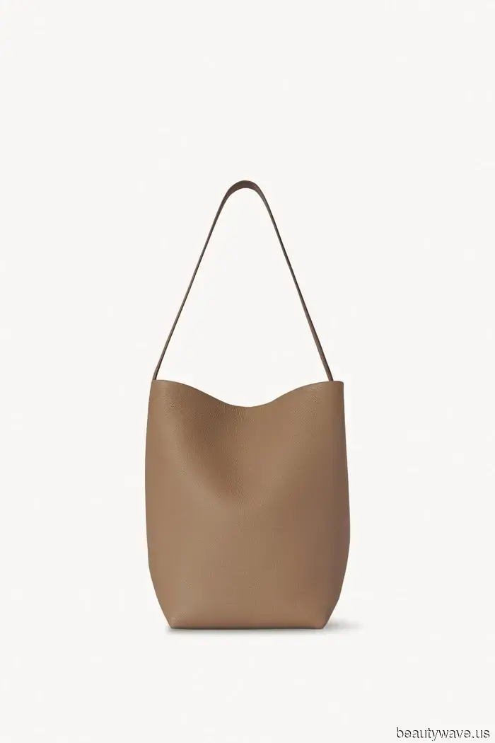 Ich sage es voraus: Diese weniger bekannte The Row Tasche wird der nächste Kultkauf sein.