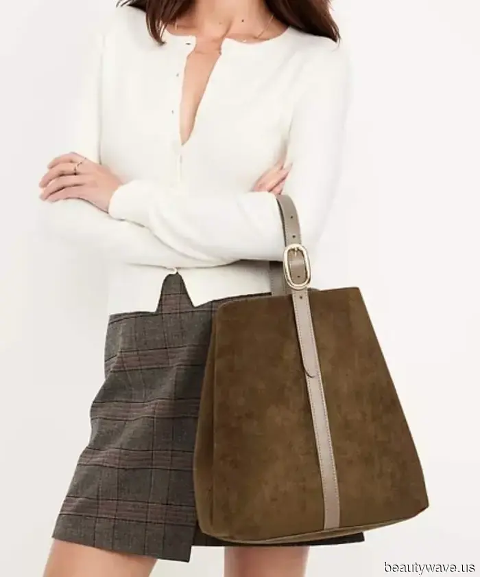 This New Bag Costs Less Than $50 and Tops Our Fashion Editor's Fall Wish List.