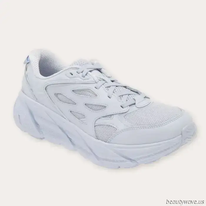 The Ultimate Walking Shoes for Achieving Your 10,000 Steps