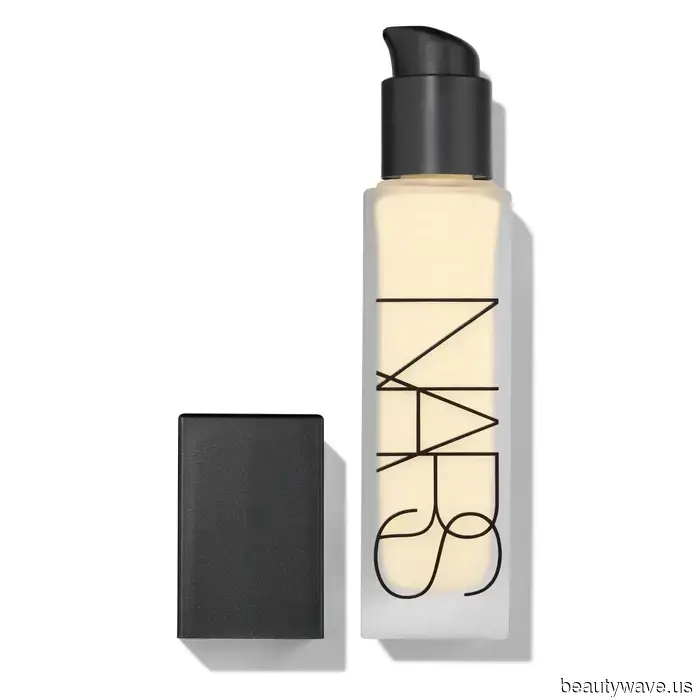 As a Makeup Artist and Beauty Editor with oily skin, here are the foundations I truly rely on.