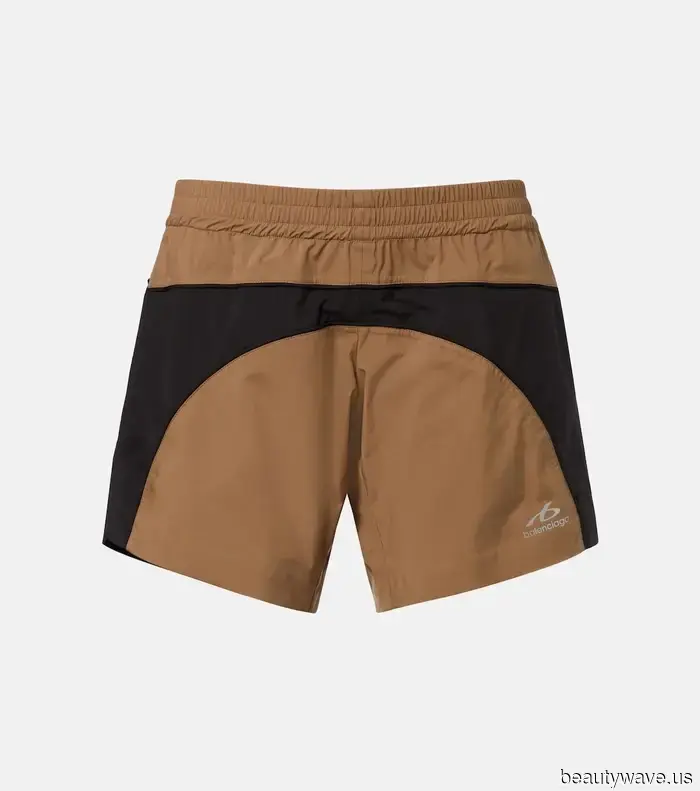 Apologies, Lace-Trimmed Shorts—This Trend for Fancy Shorts Is More 2026.
