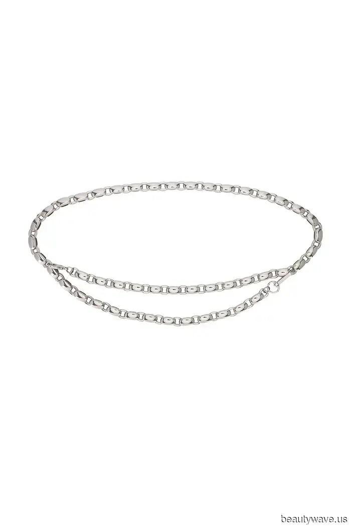 Seen in L.A.: 8 "Winter" Outfits That It Girls Are Currently Sporting