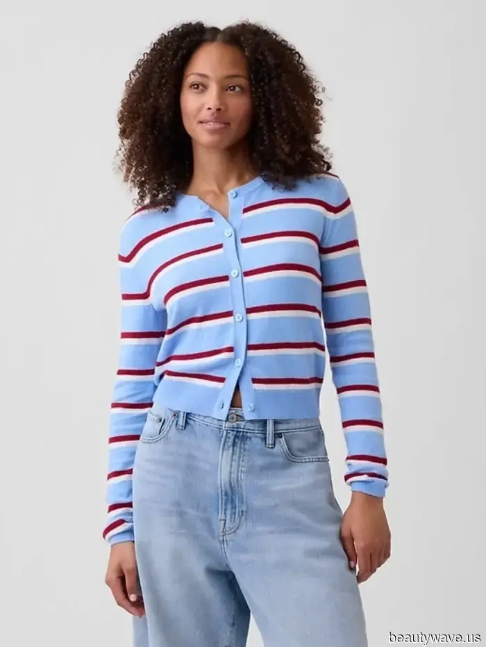 The Runways indicate that this is the color combination for 2026.